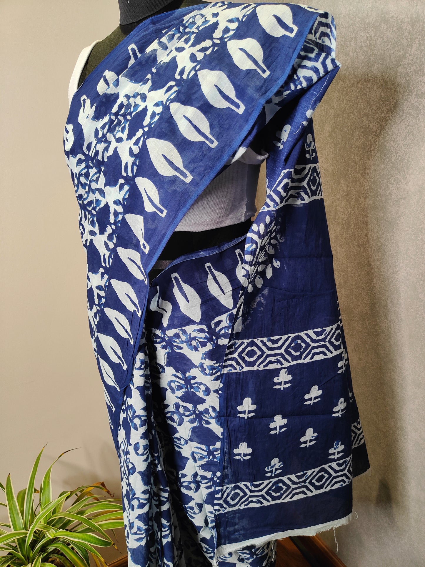 Blue leaf saree